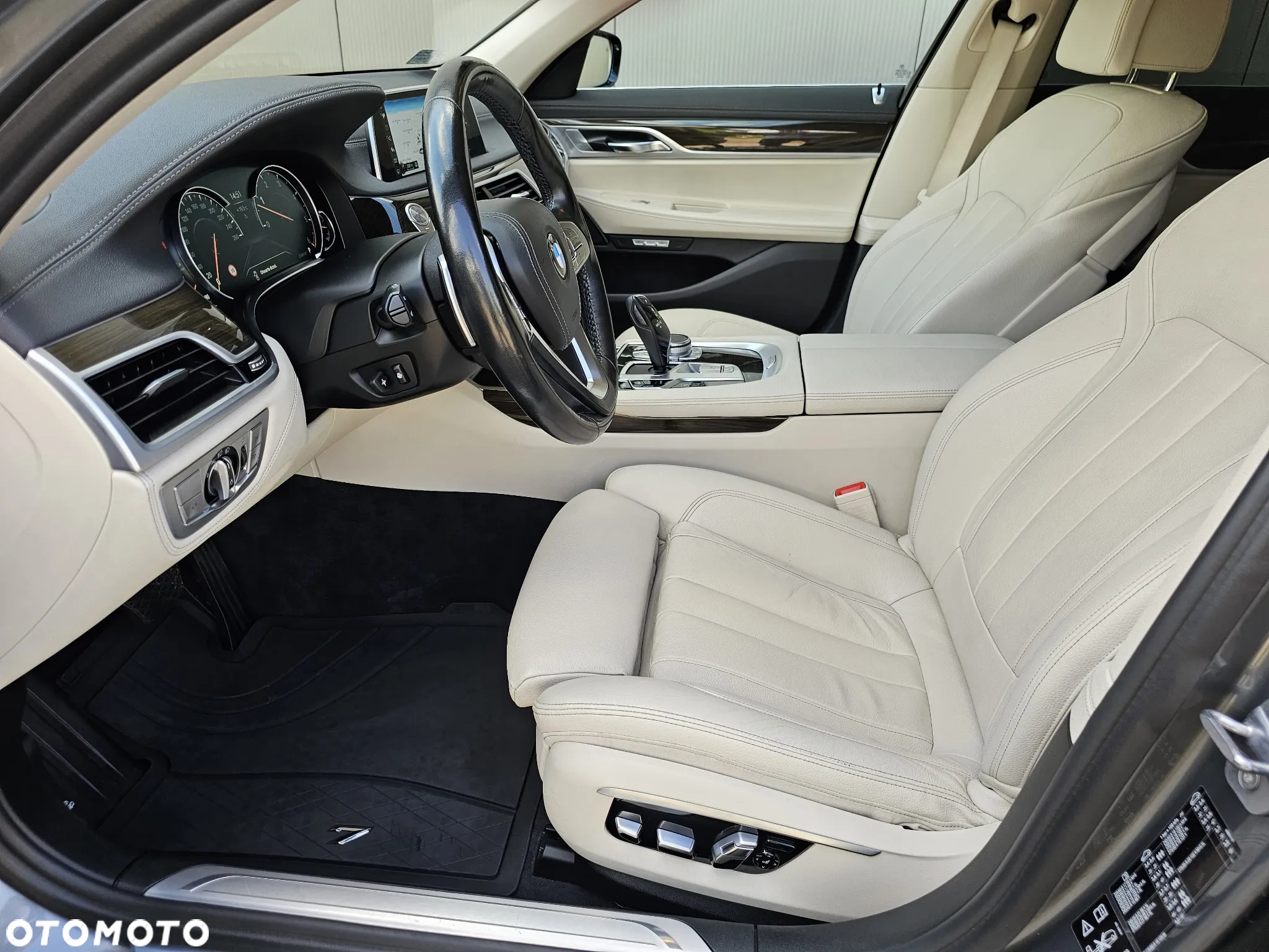BMW Seria 7 730d xDrive - 19
