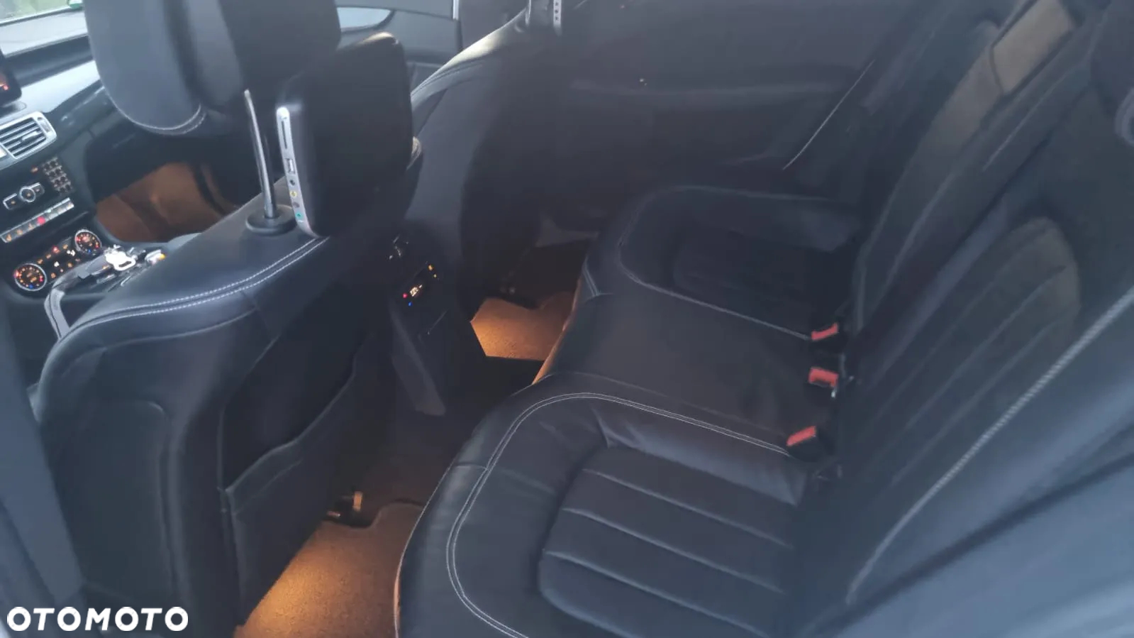 Mercedes-Benz CLS 350 CDI 4-Matic BlueEff - 11