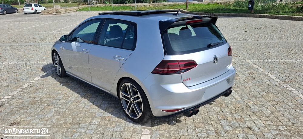 VW Golf 2.0 TSi GTi Performance — photo 4