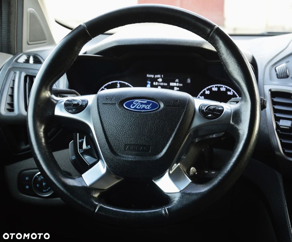 Ford Tourneo Connect - 22