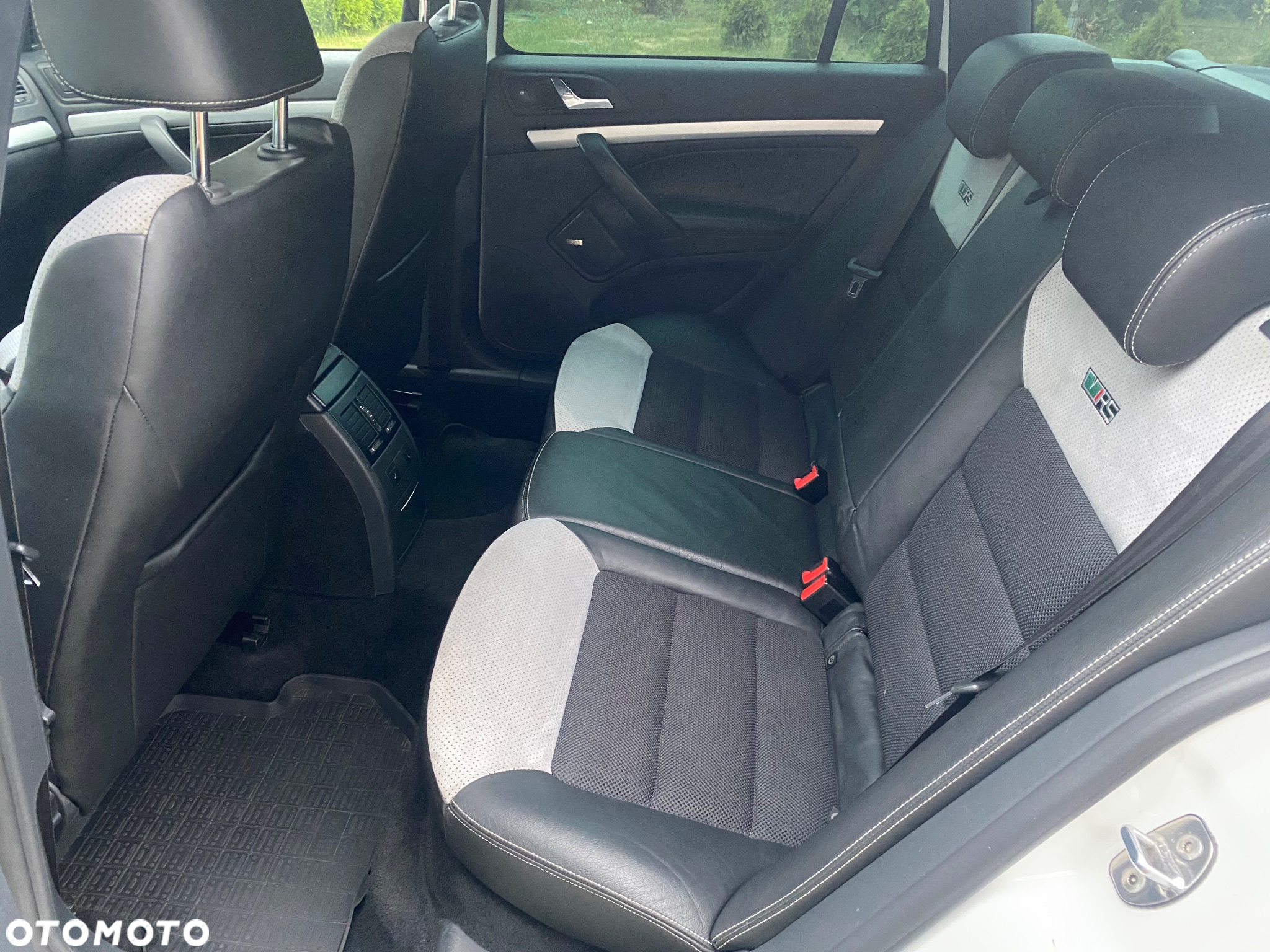 Skoda Octavia 2.0 TDI RS - 23