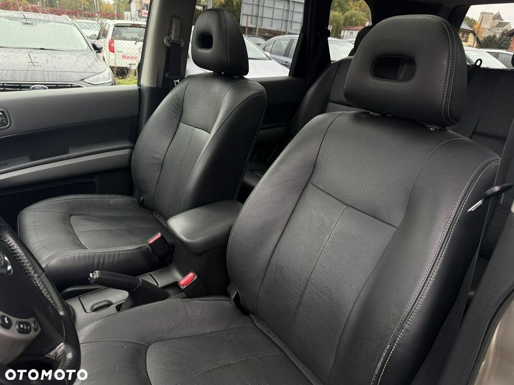 Nissan X-Trail 2.5 4x4 CVT-Automatik Platinum - 11