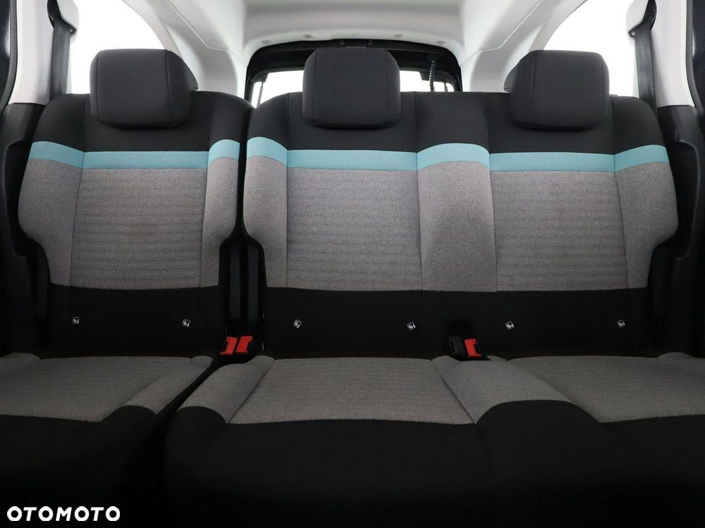 Citroën Berlingo XL BlueHDi 130 FEEL - 19