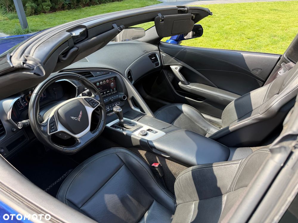 Chevrolet Corvette - 18