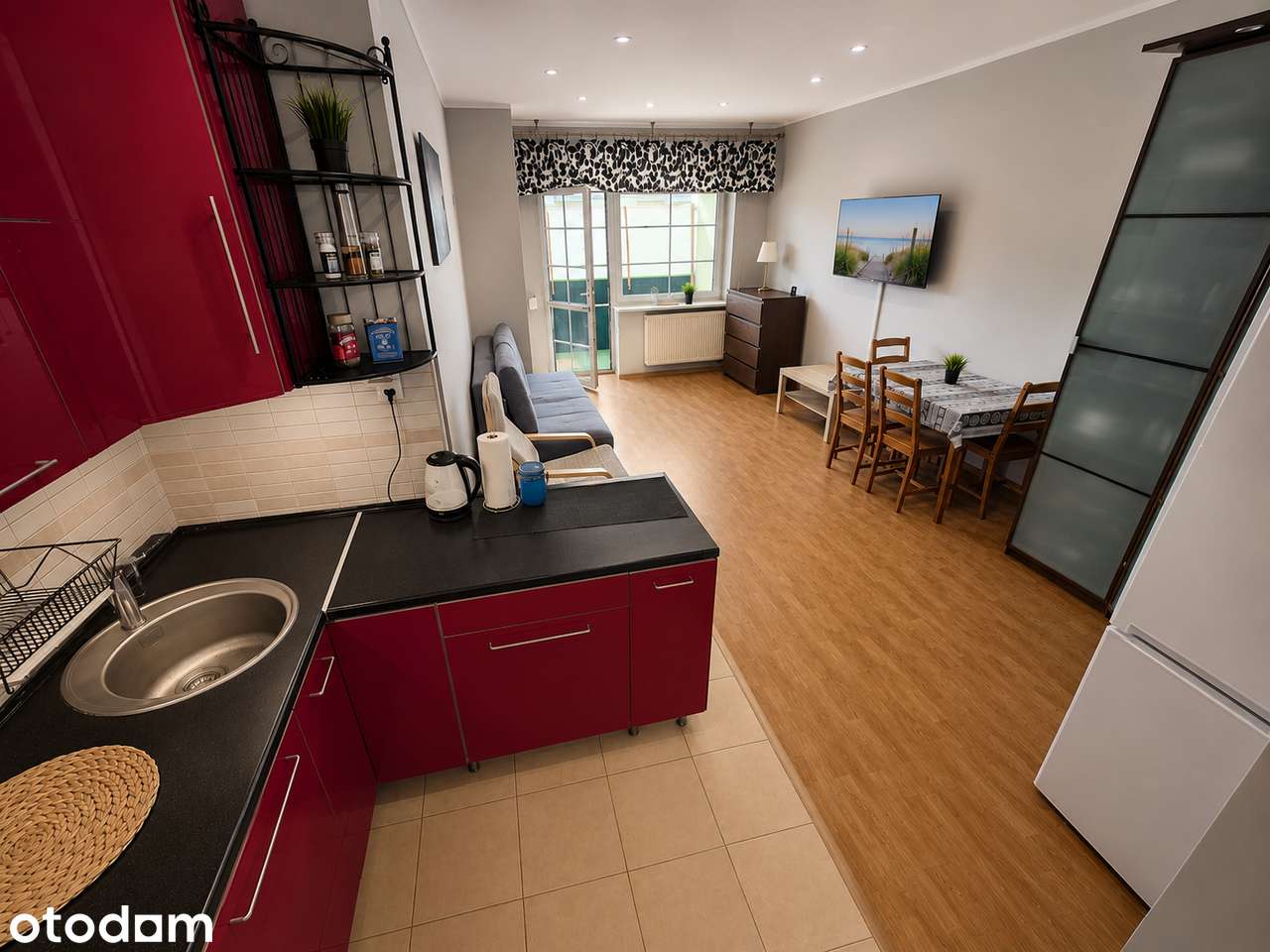 2 pokoje centrum Władysławowa Balkon 8m² do zamieszkania lub wynajmu