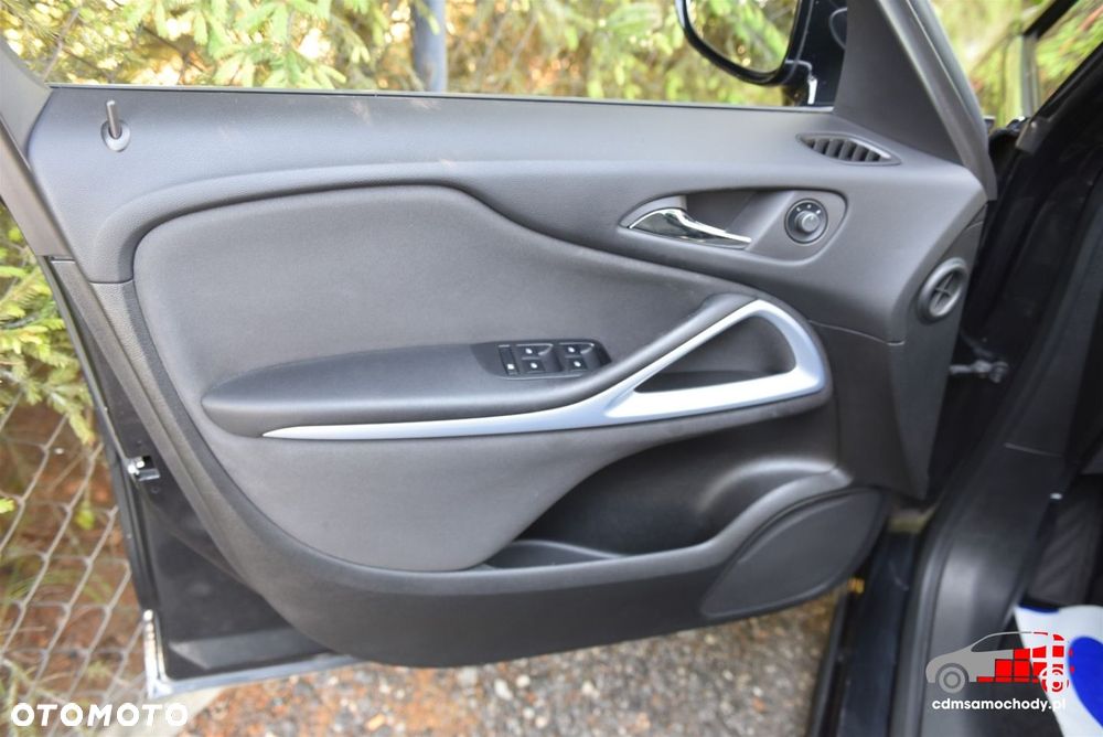 Opel Zafira - 12