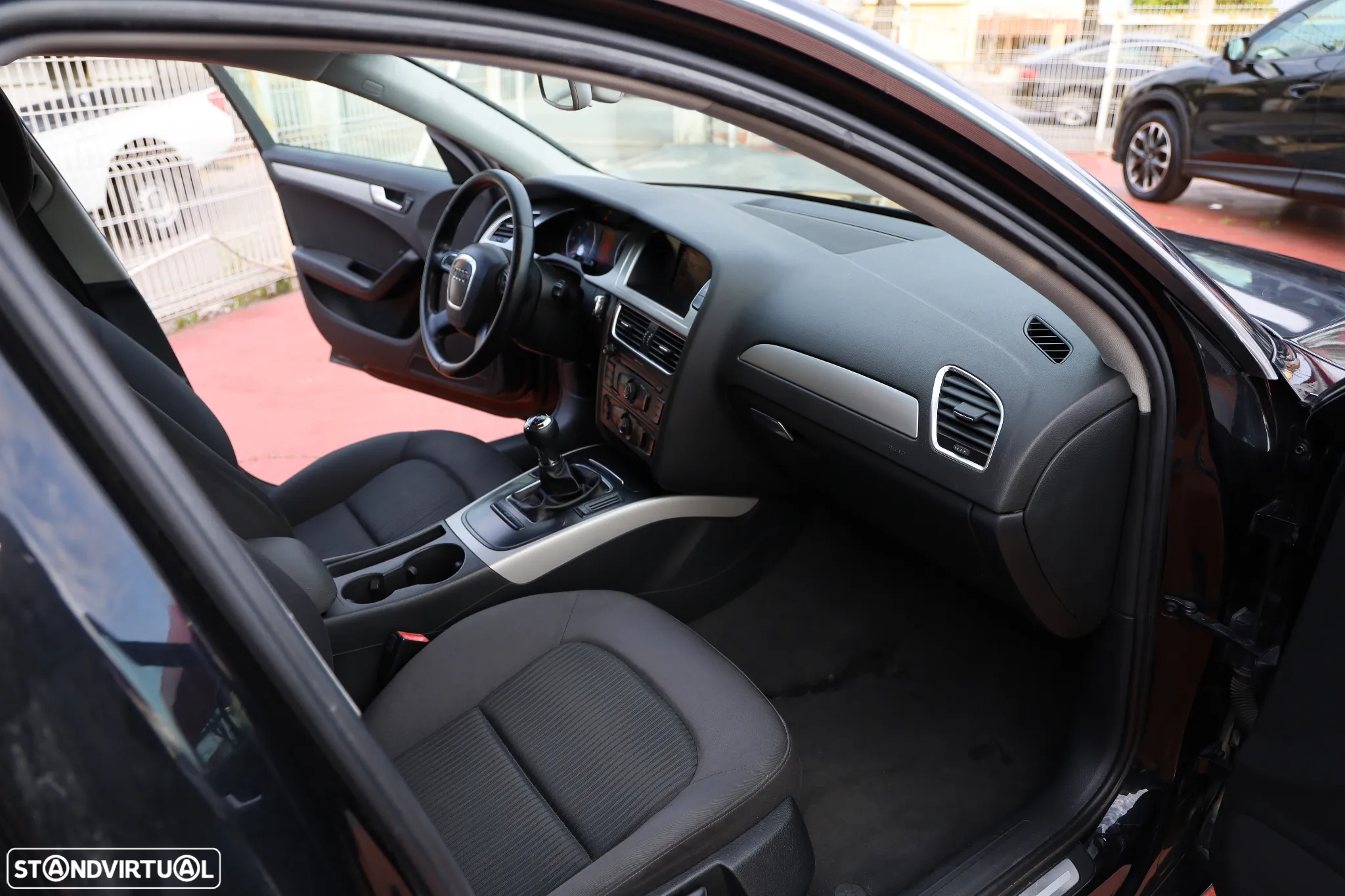 Audi A4 2.0 TDI exclusive - 13