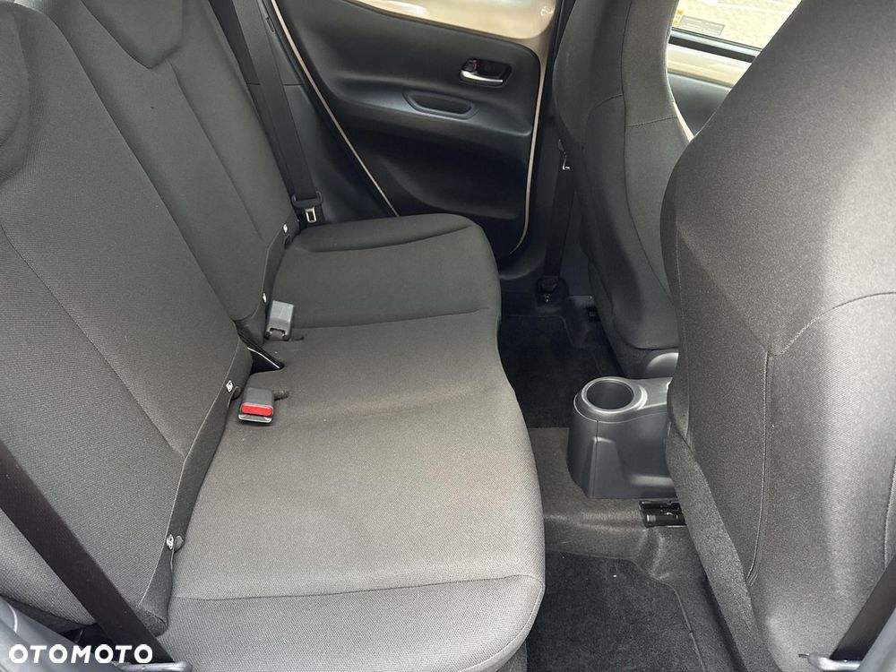 Toyota Aygo X 1.0 VVT-i Style CVT - 13