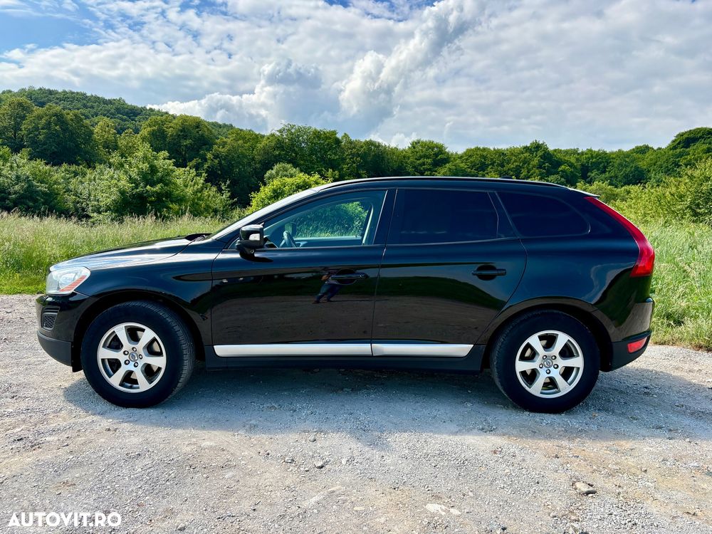 Volvo XC 60 2.4D AWD Momentum - 12