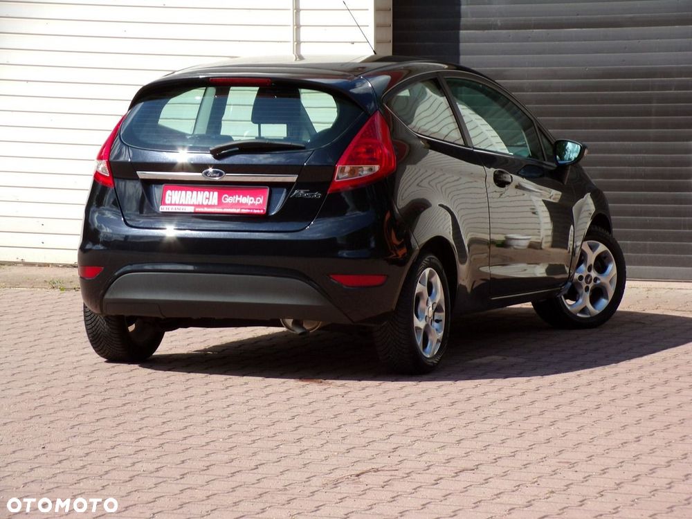 Ford Fiesta - 12