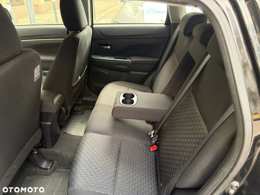 Mitsubishi ASX - 5