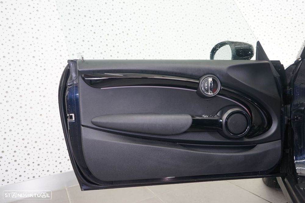 MINI 3 Portas Cooper SE Premium Classic - 19