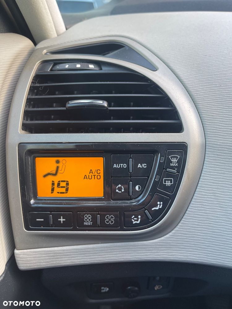 Citroën C4 Grand Picasso 2.0 HDi Selection - 31