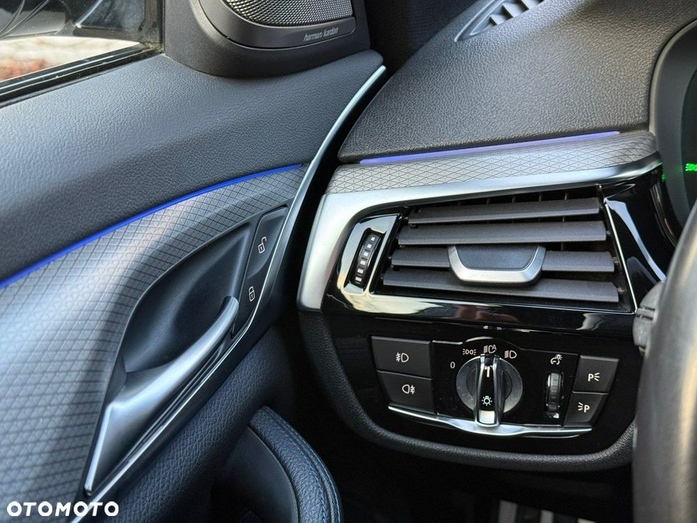 BMW Seria 5 540i xDrive GPF M Sport sport - 32