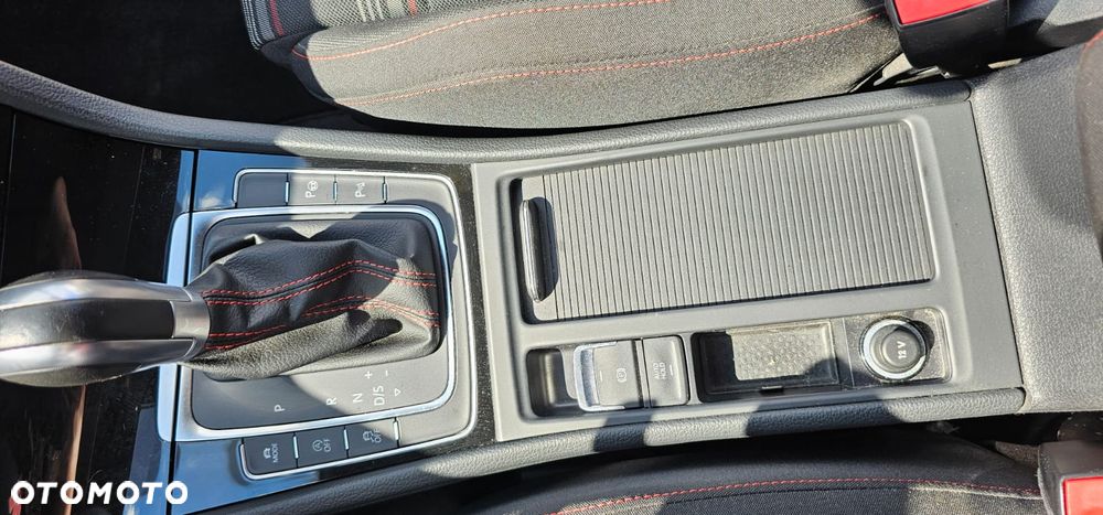 Volkswagen Golf 2.0 TSI BMT GTI Performance DSG - 16