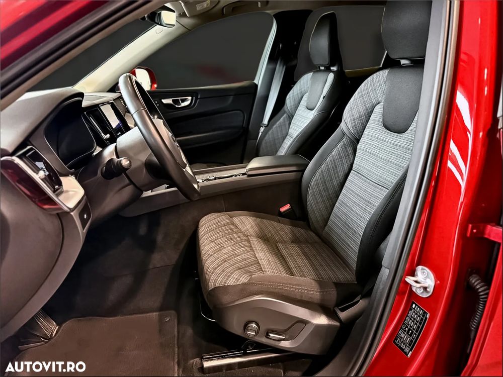 Volvo XC 60 B4 MHEV AT FWD Core - 10