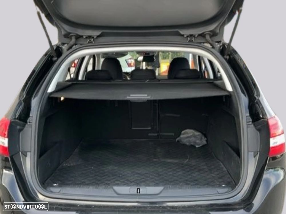 Peugeot 308 SW - 7