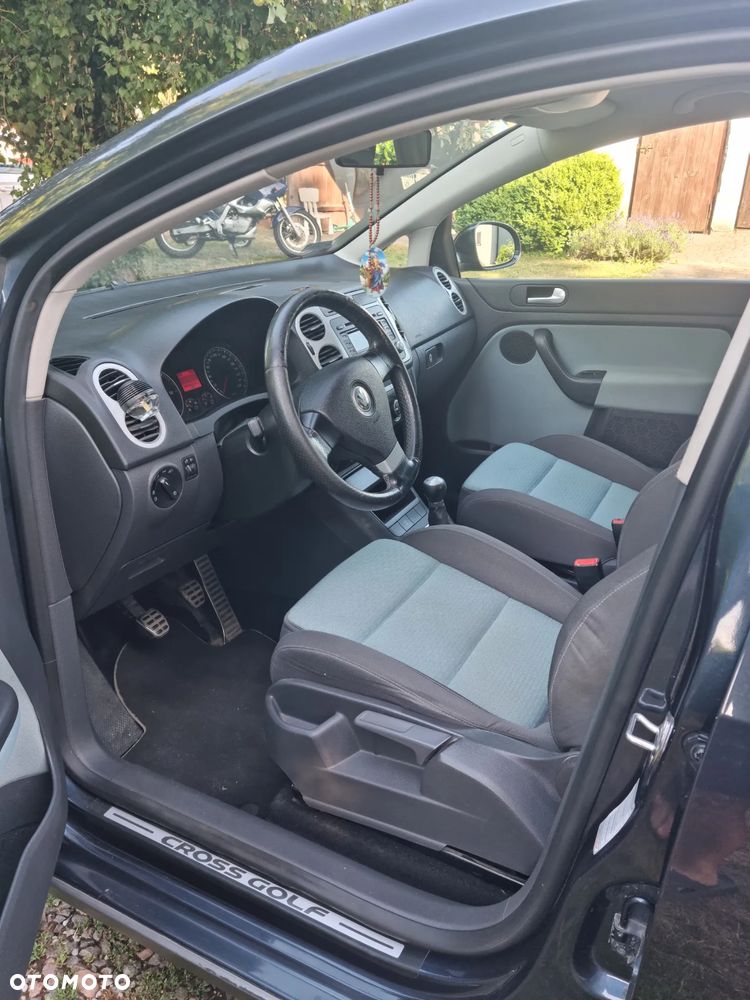 Volkswagen Golf Plus 1.9 TDI Cross - 9