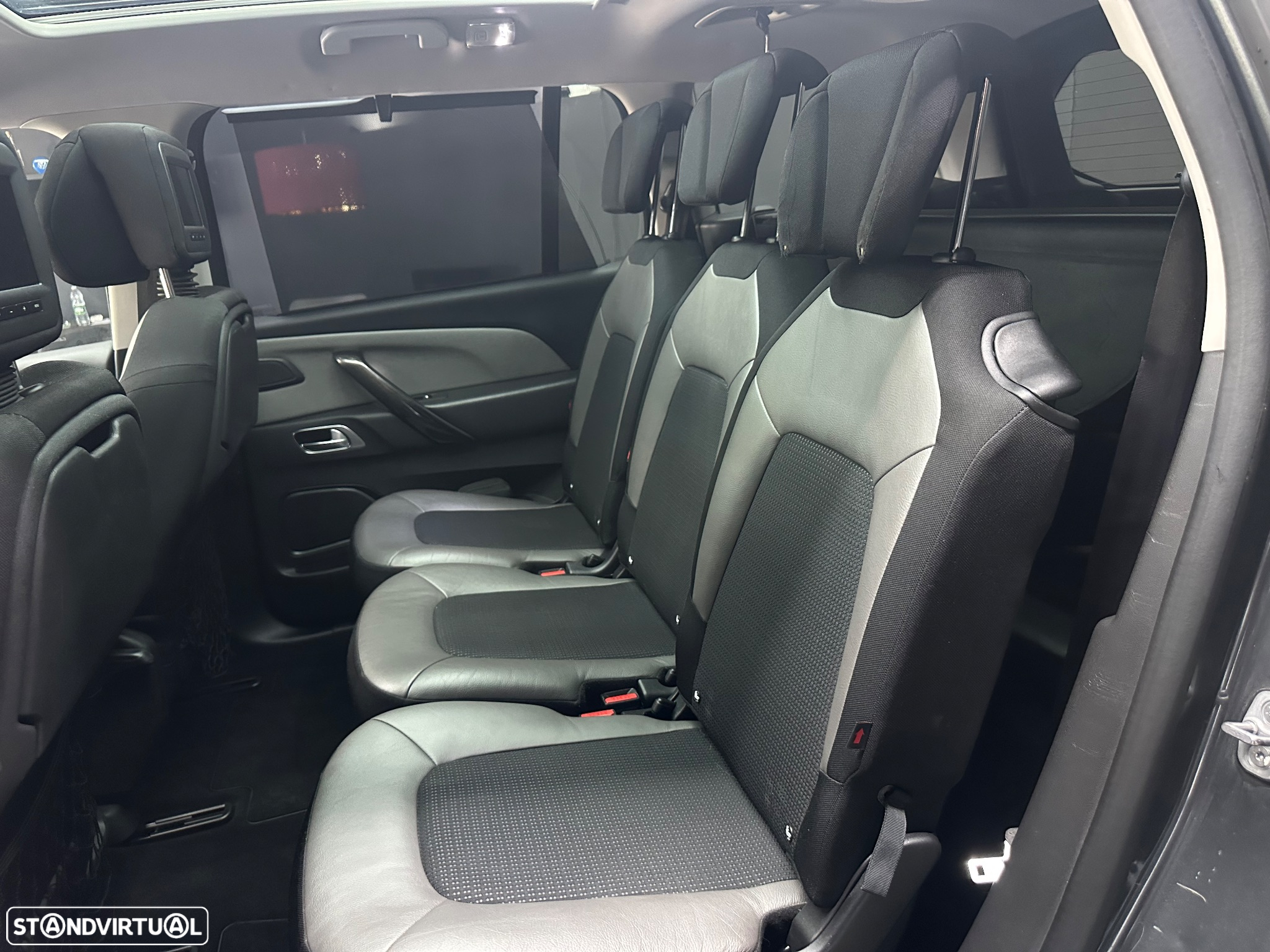 Citroën C4 Grand Picasso 2.0 BlueHDi Exclusive - 24