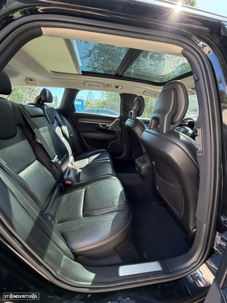 Volvo V90 Cross Country - 11