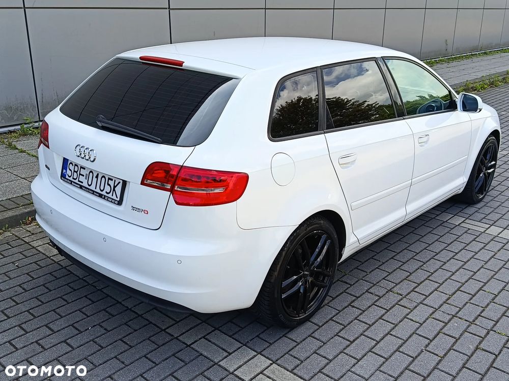 Audi A3 Sportback - 9