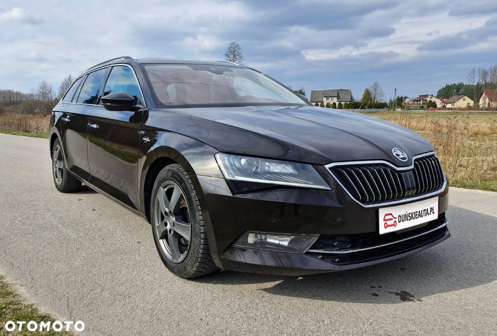 Skoda Superb 2.0 TDI DSG Premium Edition - 2