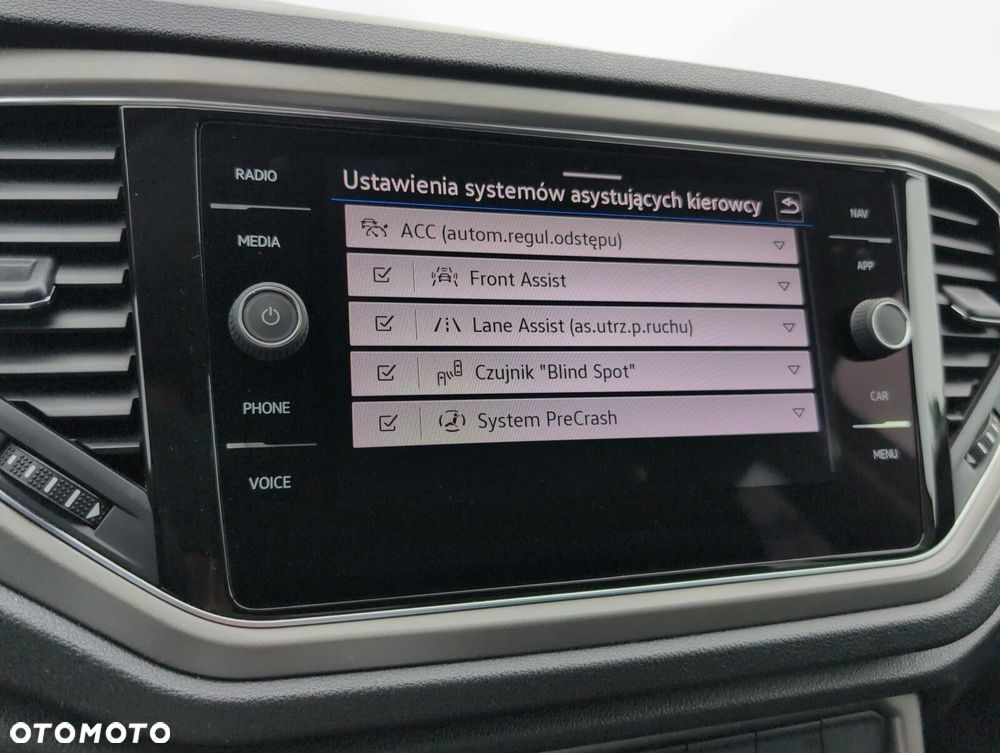 Volkswagen T-Roc 1.0 TSI Advance - 25