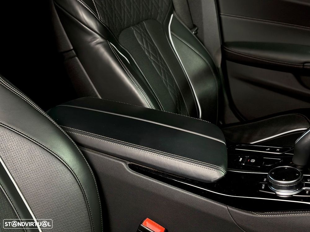 BMW 530 e Pack M - 50