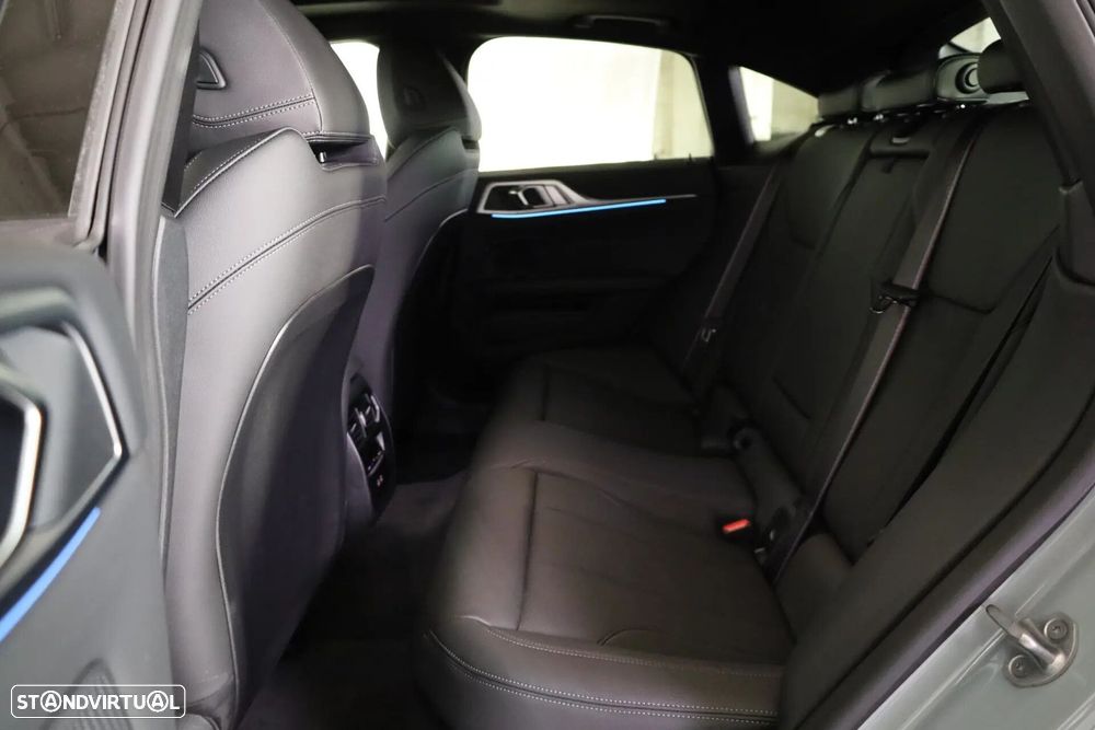 BMW i4 eDrive40 Edição Desportiva M - 30