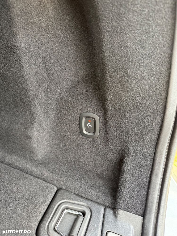 Volvo XC 60 D4 Geartronic RDesign - 13