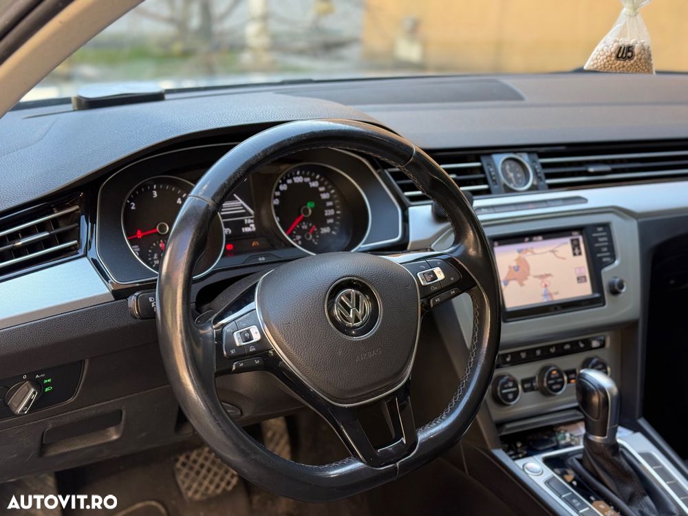 Volkswagen Passat 1.6 TDI (BlueMotion Technology) DSG Comfortline - 10