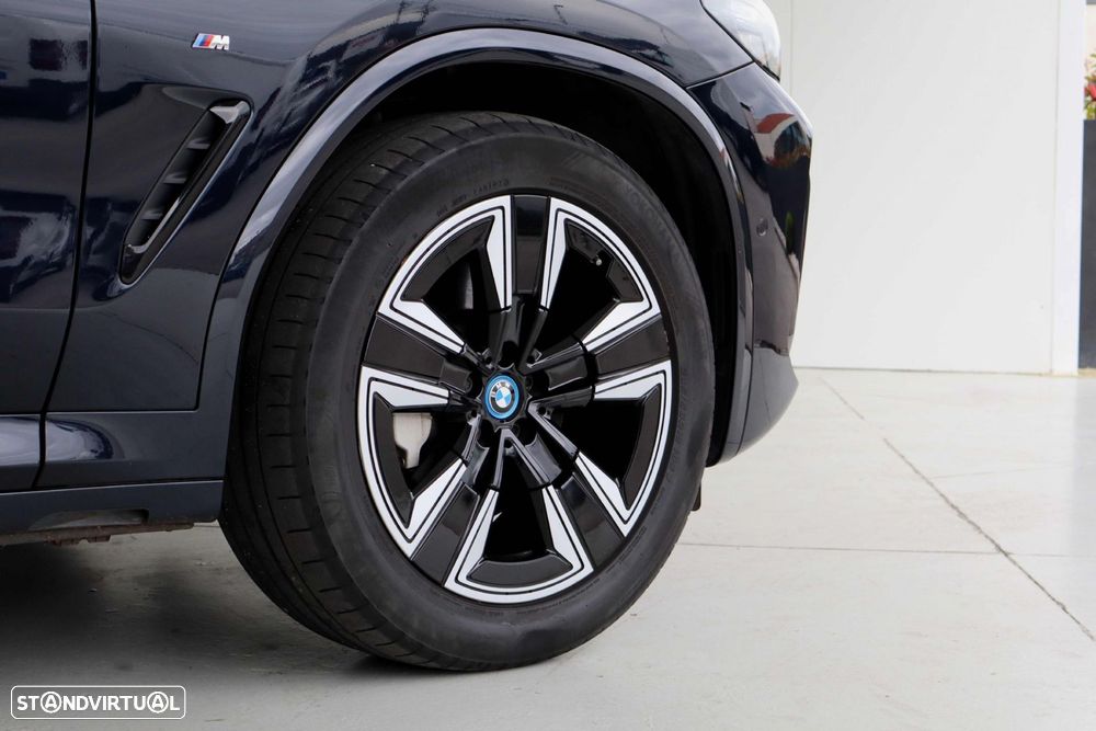 BMW iX3 M Sport Inspiring - 16