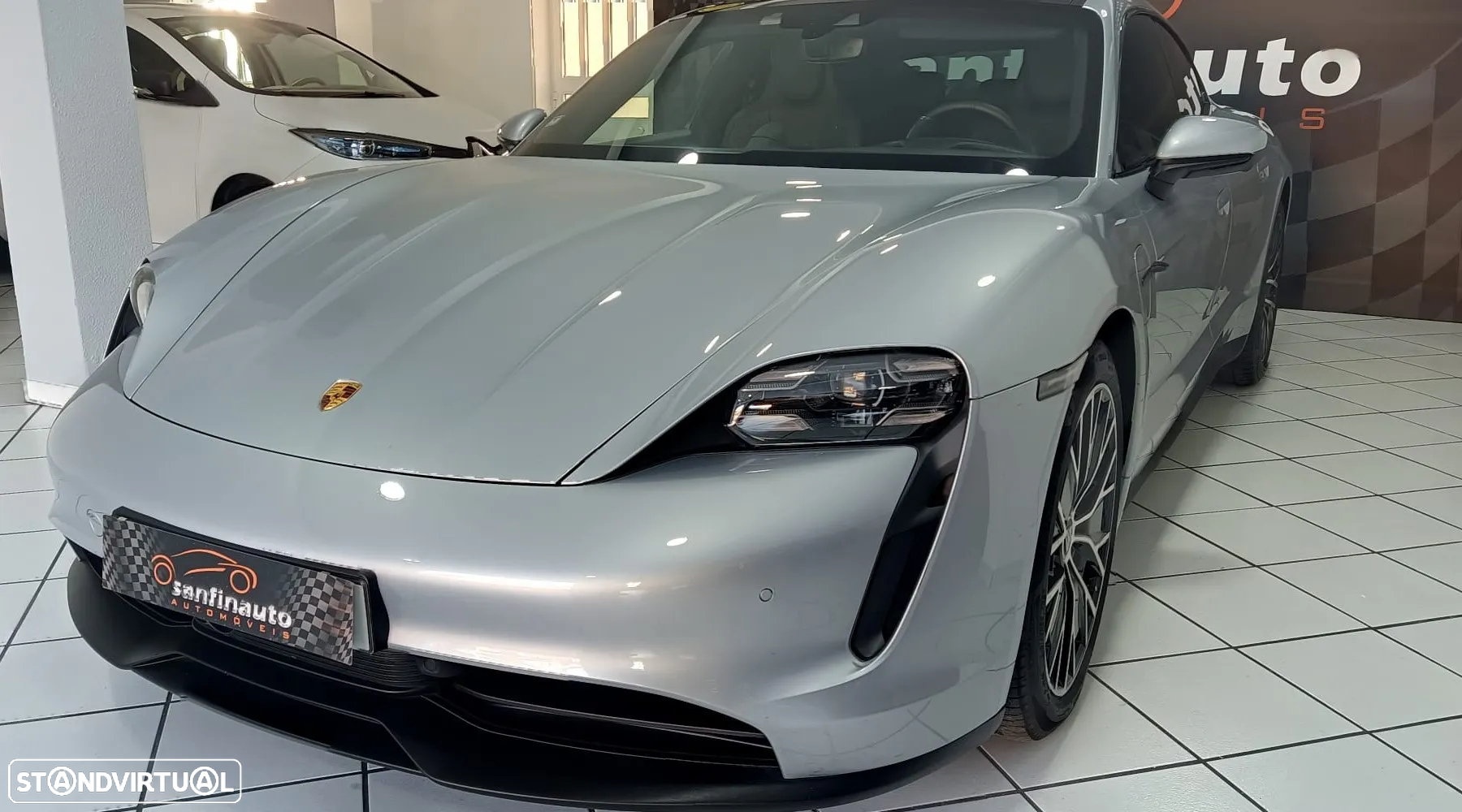 Porsche Taycan 4S - 8