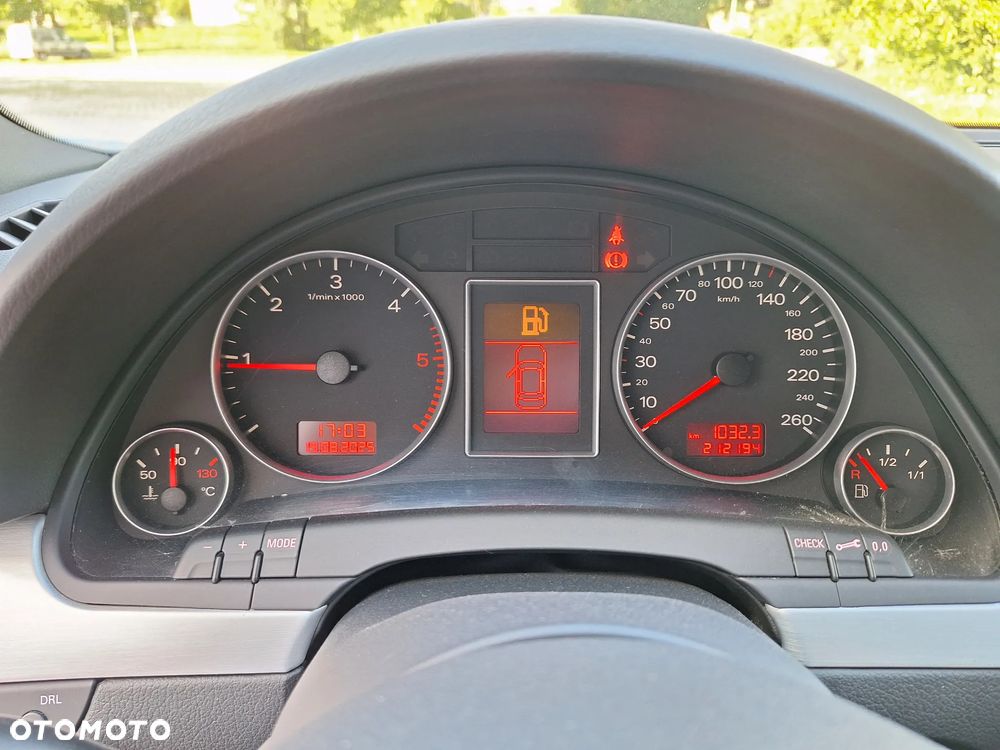 Audi A4 2.0 TDI DPF S line Sportpaket (plus) - 19