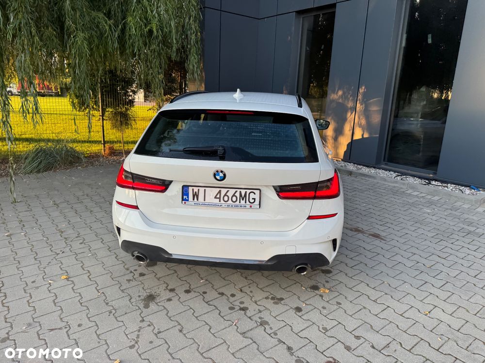 BMW Seria 3 318i M Sport sport - 20