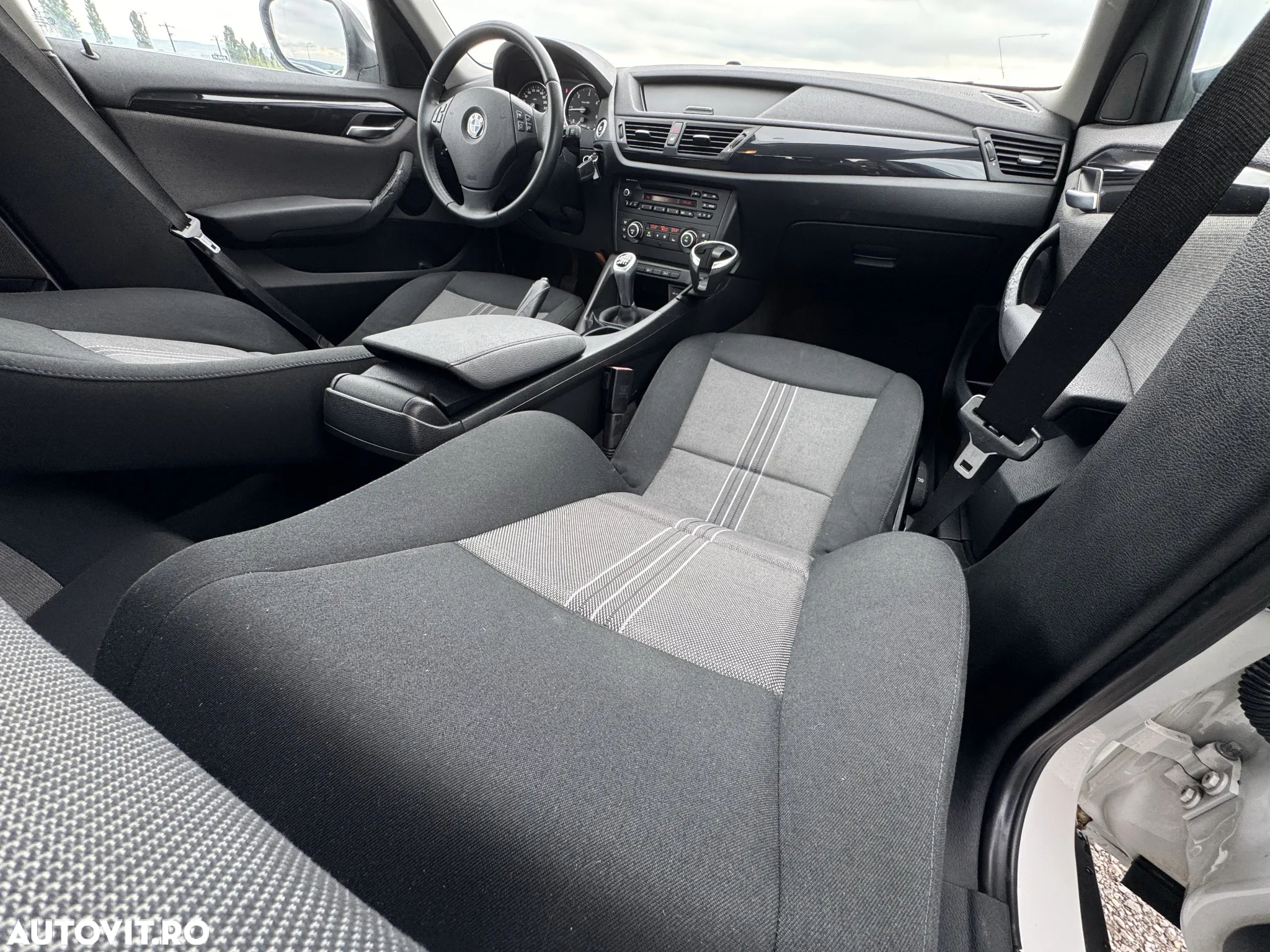BMW X1 sDrive18d - 27