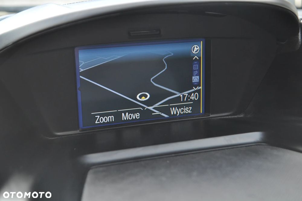 Ford Kuga 2.0 TDCi 2x4 Titanium - 34