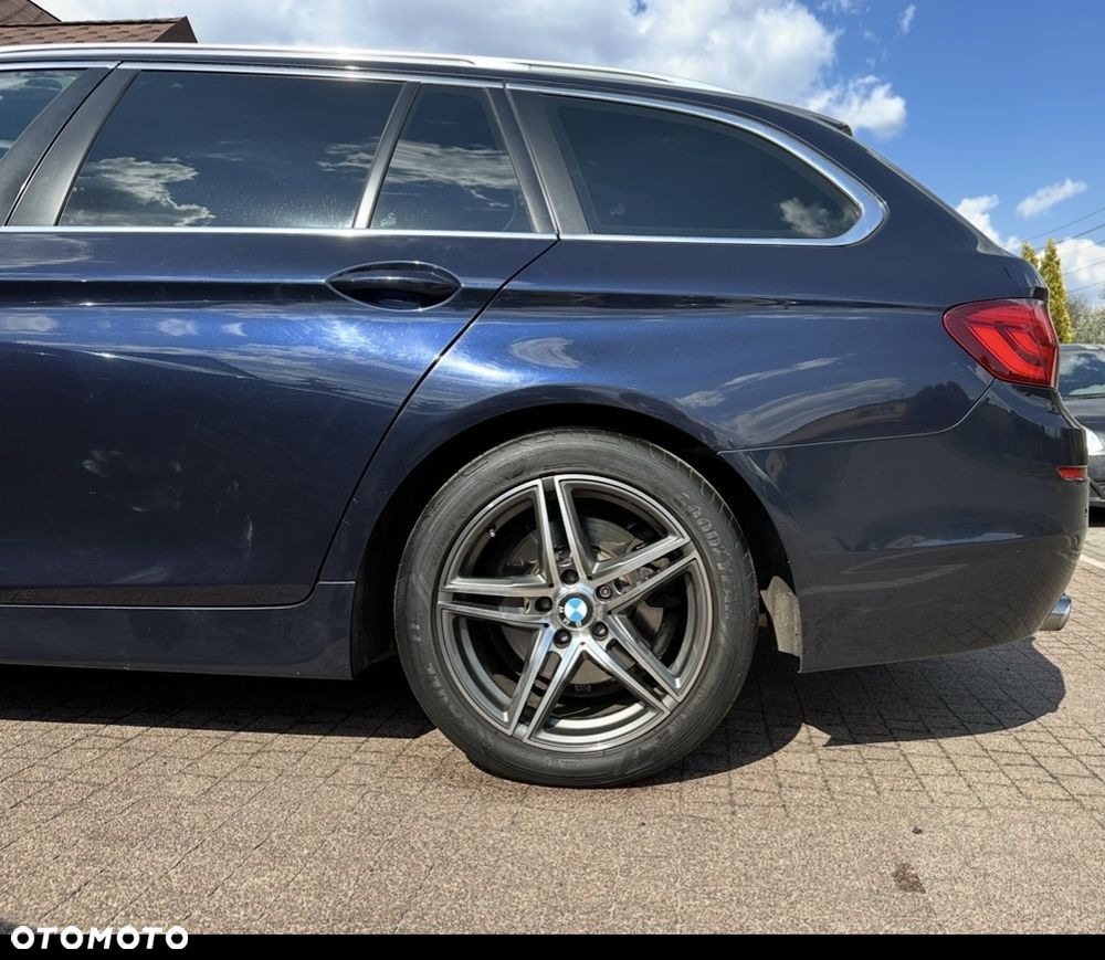 BMW Seria 5 520d - 16