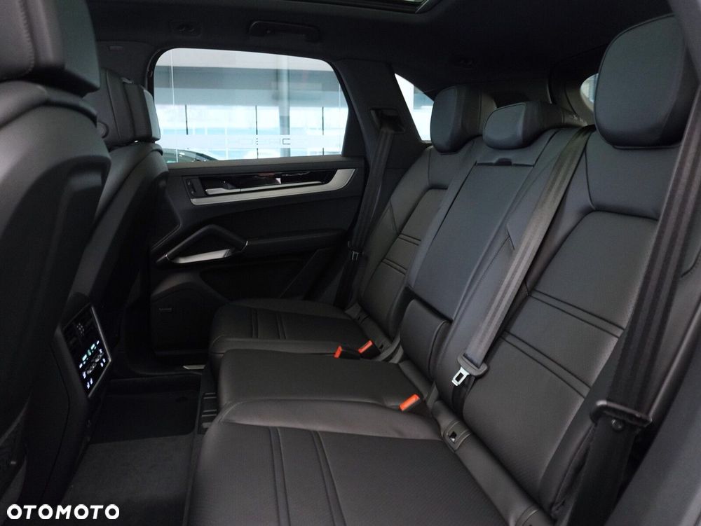 Porsche Cayenne Black Edition - 34