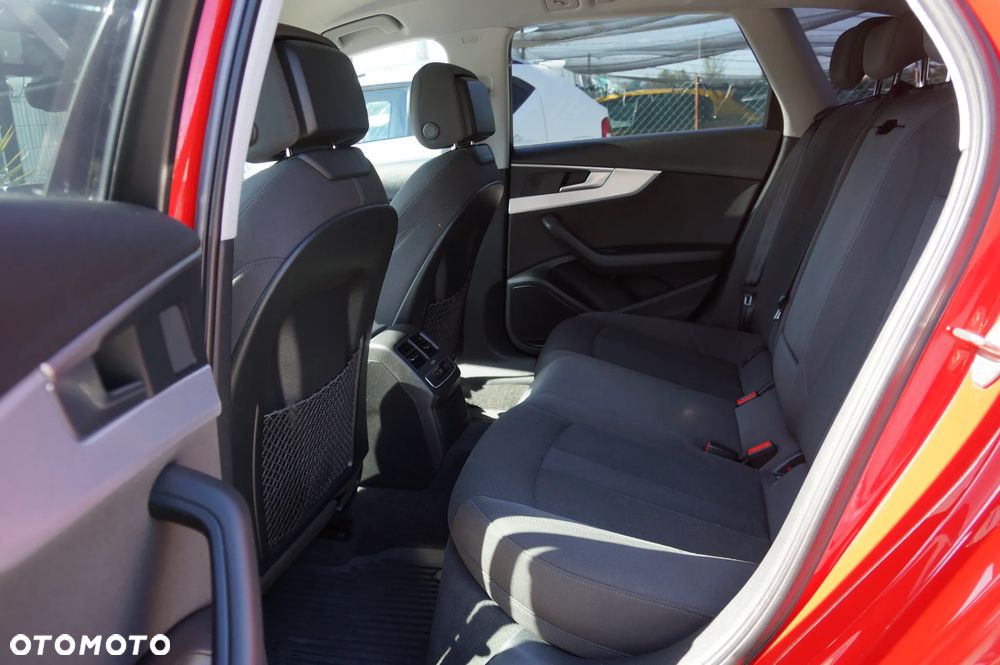 Audi A4 Avant 2.0 TDI clean diesel - 32