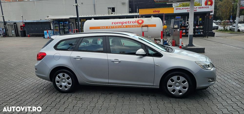 Opel Astra 1.7 CDTI DPF Sports Tourer - 4
