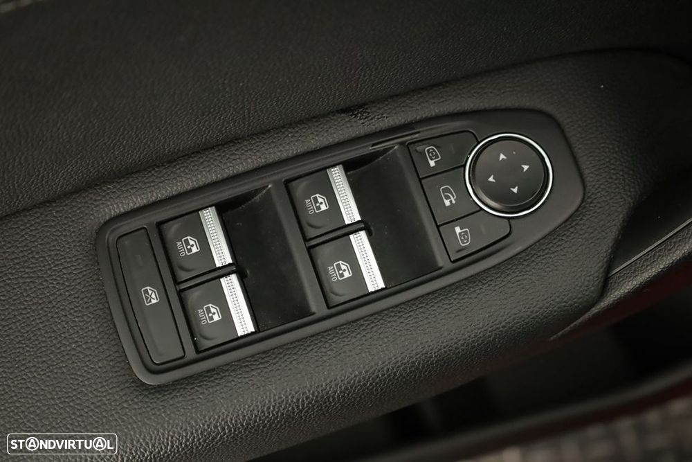 Renault Captur 1.0 TCe Techno Bi-Fuel - 22