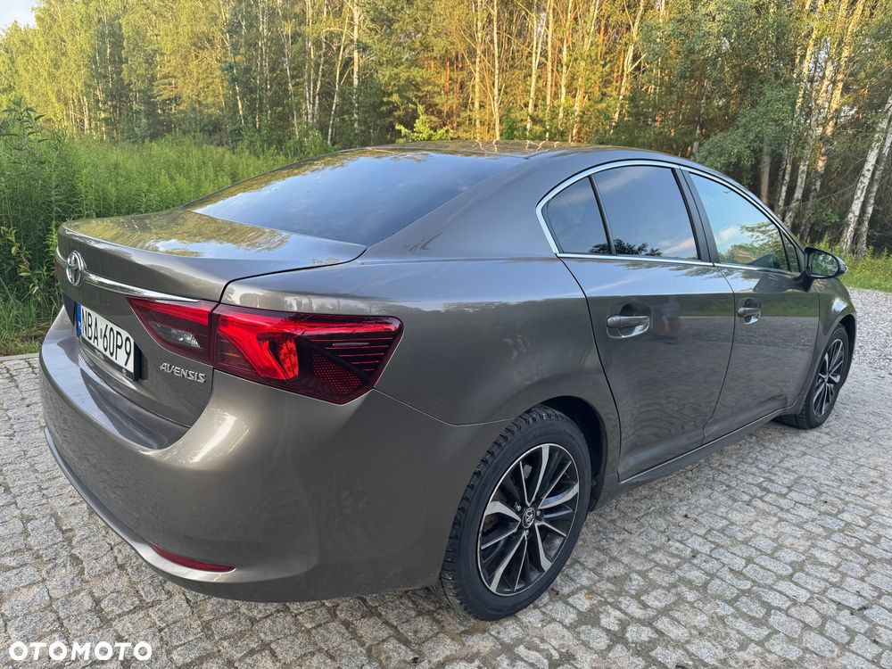 Toyota Avensis 2.0 D-4D Prestige - 9