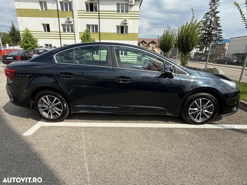 Toyota Avensis - 6