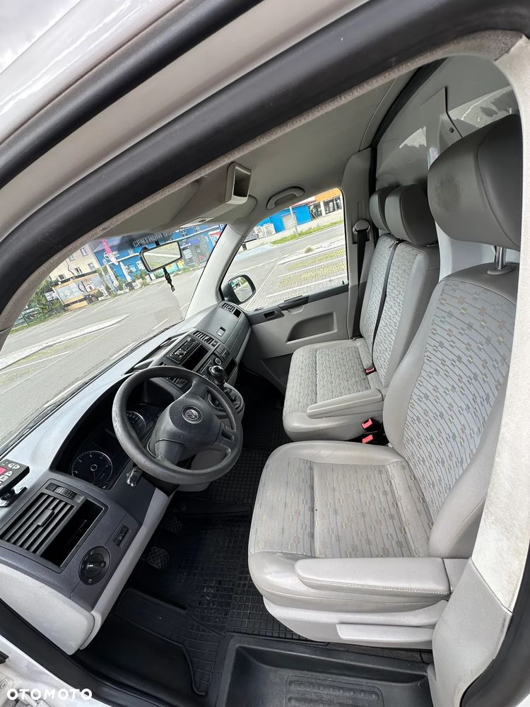 Volkswagen Transporter - 12