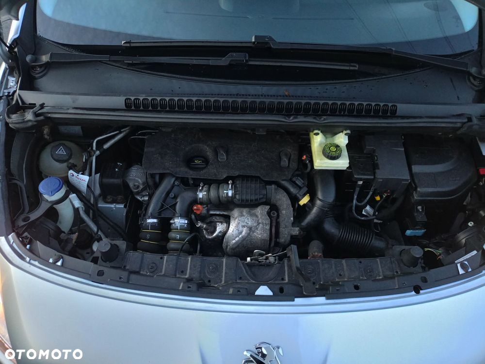 Peugeot 3008 1.6 HDi Active - 15