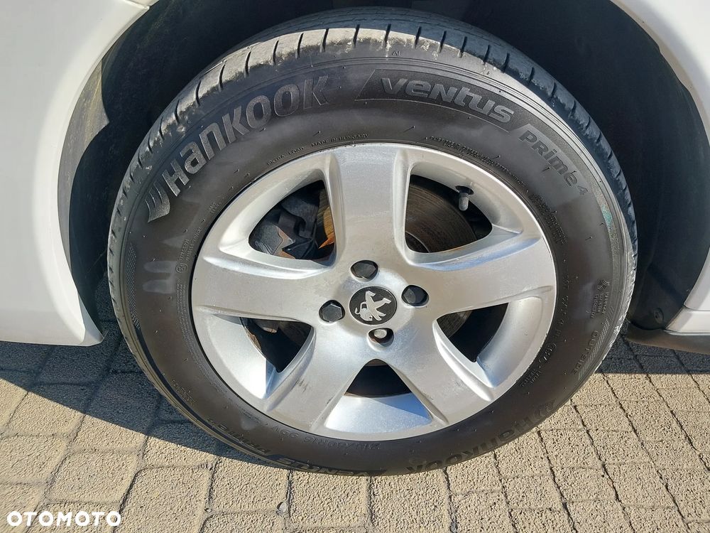 Peugeot 3008 HDi 150 Active - 31