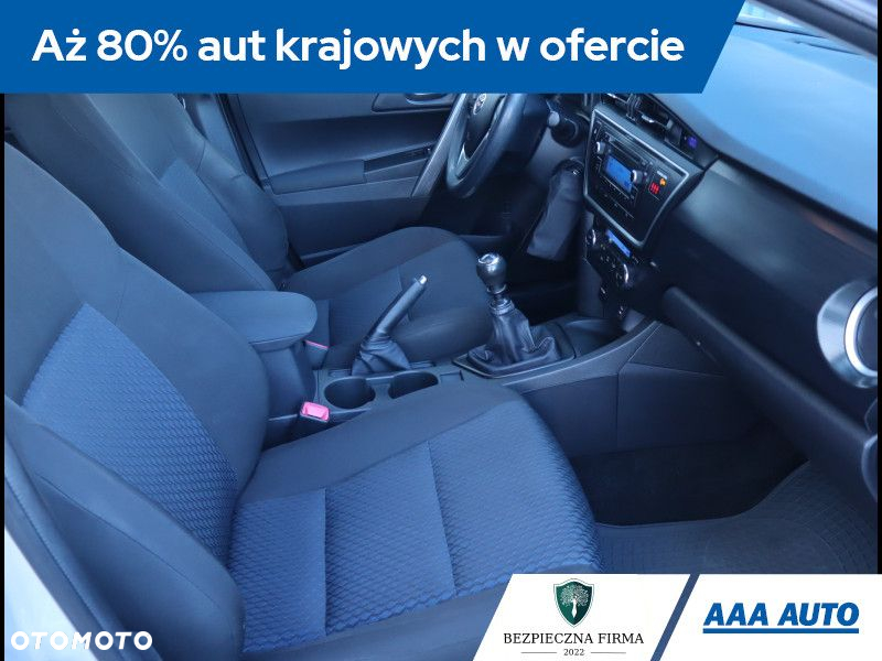 Toyota Auris - 10