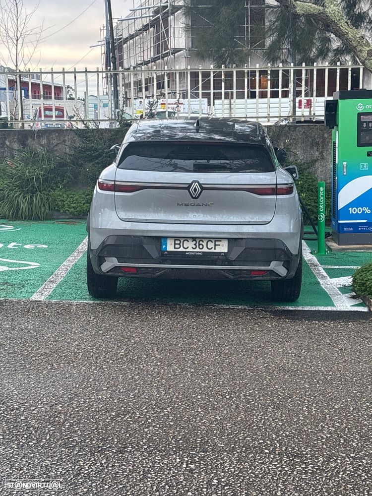 Renault Mégane E-Tech - 1