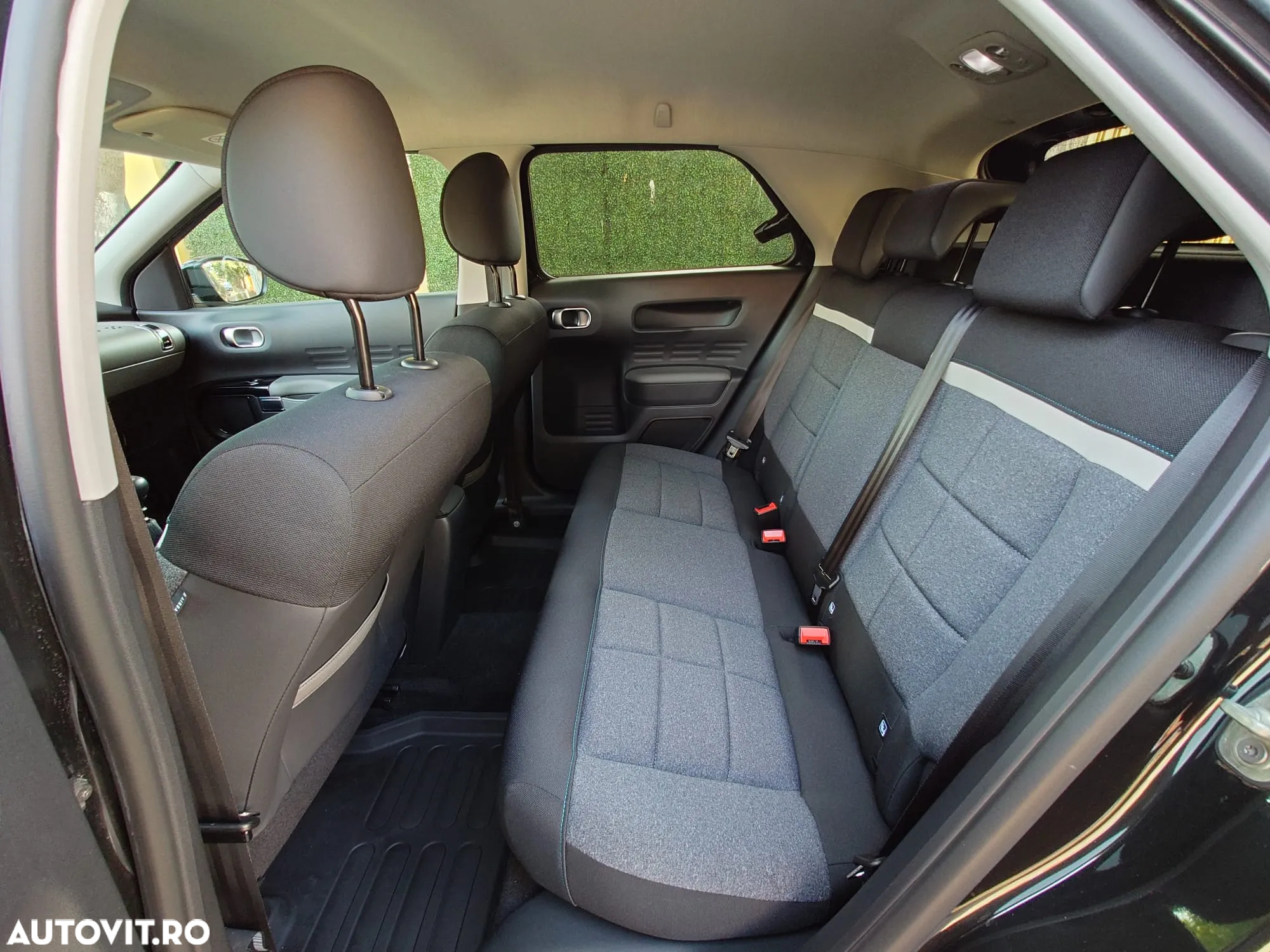 Citroën C4 Cactus Pure Tech e-THP 110 Stop&Start Shine - 8